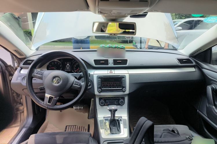 Used Volkswagen FAW-Volkswagen CC 2010 2.0 TSI Ultimate Edition Center Console