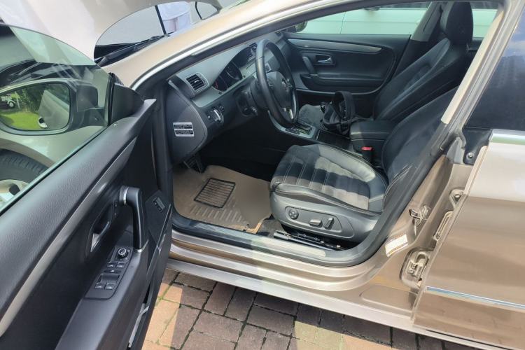 Used Volkswagen FAW-Volkswagen CC 2010 2.0 TSI Ultimate Edition Driver Seat