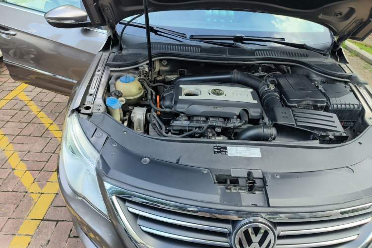 Used Volkswagen FAW-Volkswagen CC 2010 2.0 TSI Ultimate Edition Engine Bay Right