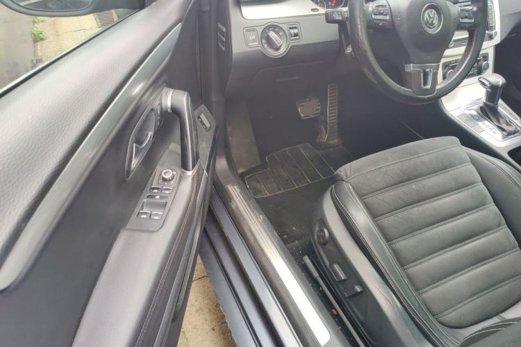 Used Volkswagen FAW-Volkswagen CC 2010 2.0 TSI Ultimate Edition Driver Seat