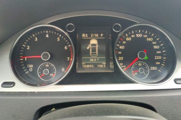 Used Volkswagen FAW-Volkswagen CC 2010 2.0 TSI Ultimate Edition Instrument Cluster