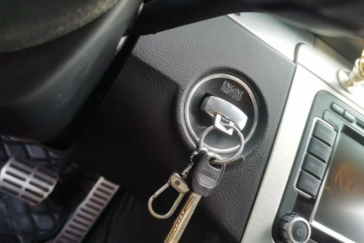 Used Volkswagen FAW-Volkswagen CC 2010 2.0 TSI Luxury Model Vehicle Key