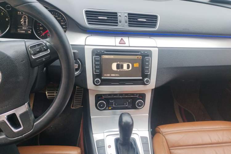Used Volkswagen FAW-Volkswagen CC 2010 2.0 TSI Ultimate Edition Audio And AC Panel