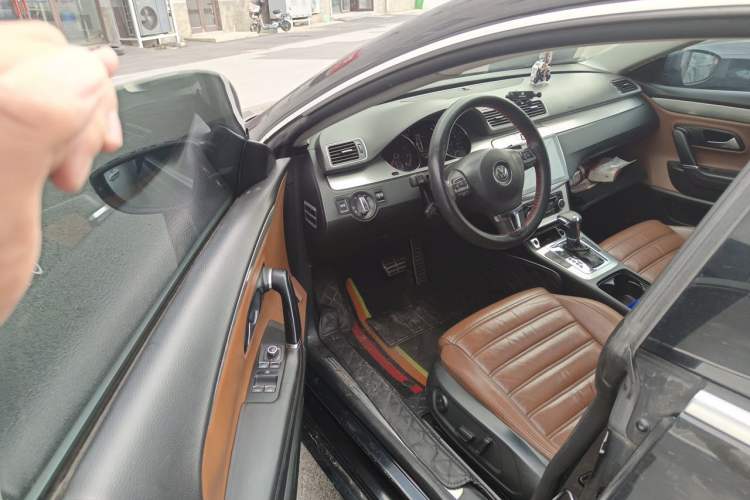 Used Volkswagen FAW-Volkswagen CC 2010 2.0 TSI Ultimate Edition Driver Seat
