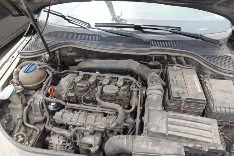 Used Volkswagen FAW-Volkswagen CC 2010 2.0 TSI Ultimate Edition Engine Bay