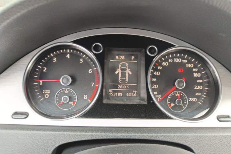 Used Volkswagen FAW-Volkswagen CC 2010 2.0 TSI Ultimate Edition Instrument Cluster