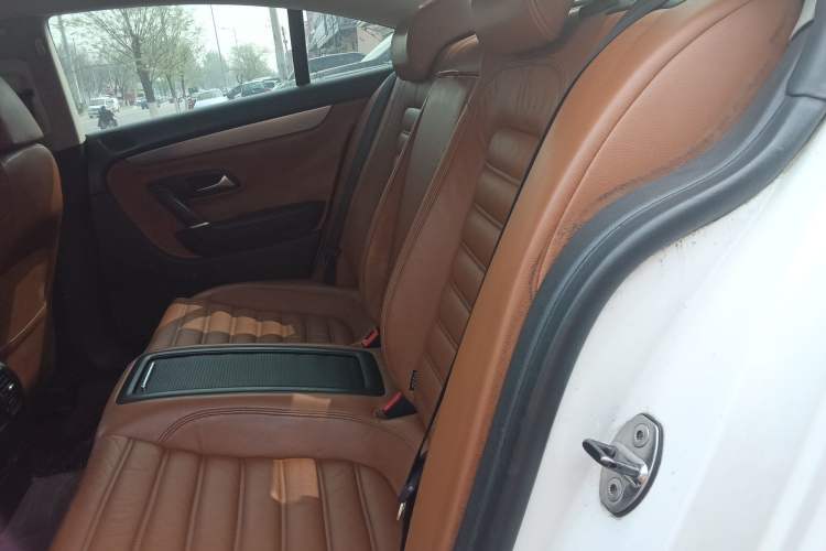 Used Volkswagen FAW-Volkswagen CC 2010 2.0 TSI Luxury Model Left Rear Seat