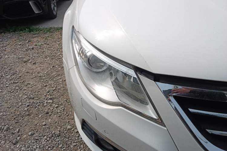 Used Volkswagen FAW-Volkswagen CC 2010 2.0 TSI Luxury Model Right Front Headlight