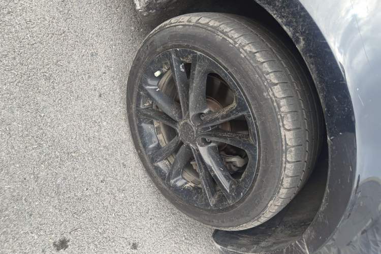 Used Volkswagen FAW-Volkswagen CC 2010 2.0 TSI Ultimate Edition Right Front Wheel Hub