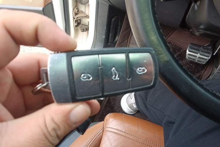 Used Volkswagen FAW-Volkswagen CC 2010 2.0 TSI Luxury Model Vehicle Key