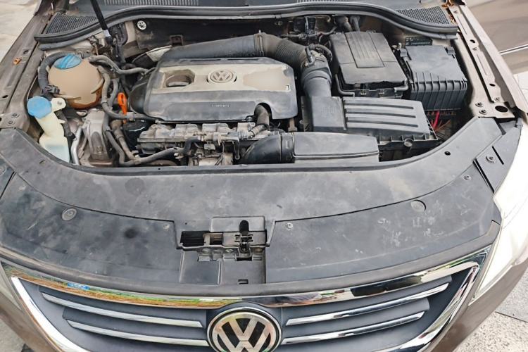 Used Volkswagen FAW-Volkswagen CC 2010 2.0 TSI Ultimate Edition Engine Bay