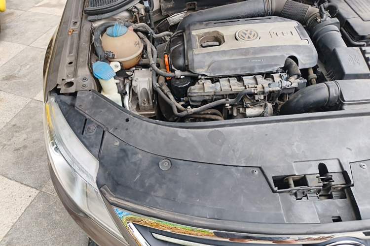 Used Volkswagen FAW-Volkswagen CC 2010 2.0 TSI Ultimate Edition Engine Bay Right