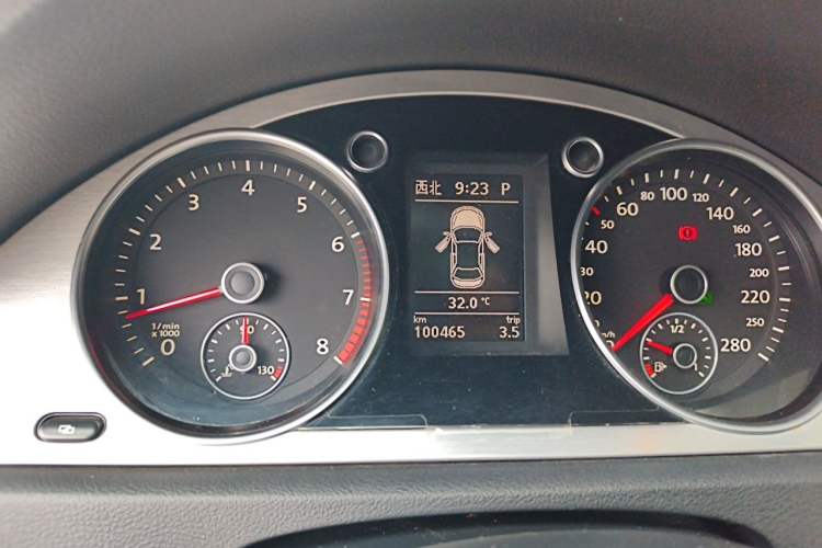 Used Volkswagen FAW-Volkswagen CC 2010 2.0 TSI Ultimate Edition Instrument Cluster