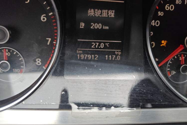 Used Volkswagen FAW-Volkswagen CC 2010 2.0 TSI Ultimate Edition Odometer Close Up