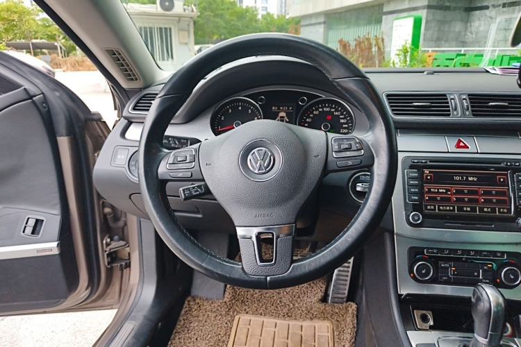 Used Volkswagen FAW-Volkswagen CC 2010 2.0 TSI Ultimate Edition Steering Wheel