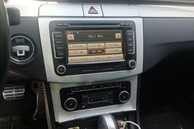 Used Volkswagen FAW-Volkswagen CC 2011 2.0 TSI Ultimate Edition Audio And AC Panel