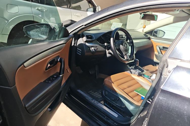 Used Volkswagen FAW-Volkswagen CC 2011 1.8TSI Luxury Model Driver Seat