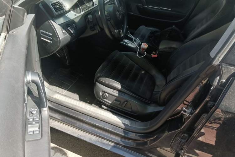 Used Volkswagen FAW-Volkswagen CC 2011 2.0 TSI Ultimate Edition Driver Seat