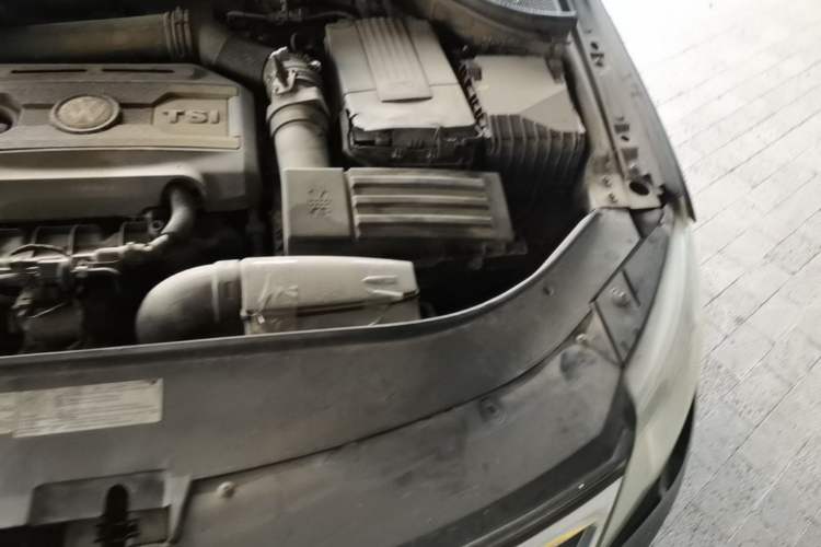 Used Volkswagen FAW-Volkswagen CC 2011 2.0 TSI Ultimate Edition Engine Bay Left