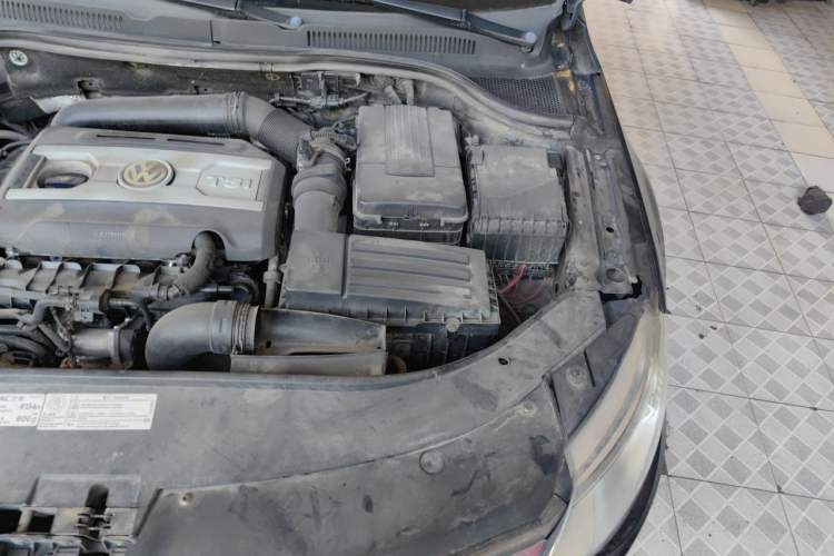 Used Volkswagen FAW-Volkswagen CC 2011 2.0 TSI Ultimate Edition Engine Bay Left