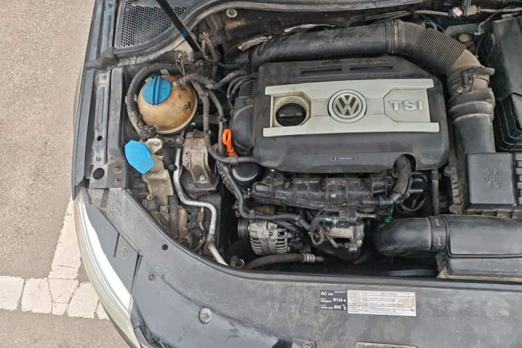 Used Volkswagen FAW-Volkswagen CC 2011 2.0 TSI Ultimate Edition Engine Bay Right