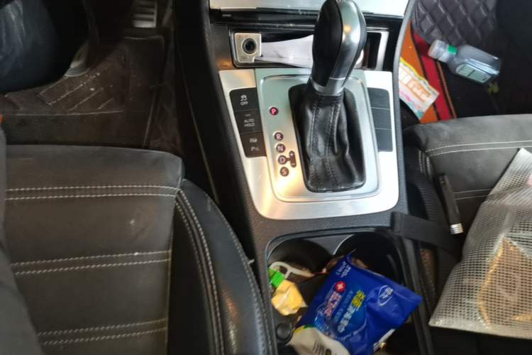 Used Volkswagen FAW-Volkswagen CC 2011 2.0 TSI Ultimate Edition Gear Lever