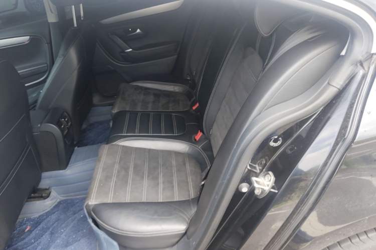 Used Volkswagen FAW-Volkswagen CC 2011 1.8 TSI Prestige Model Left Rear Seat