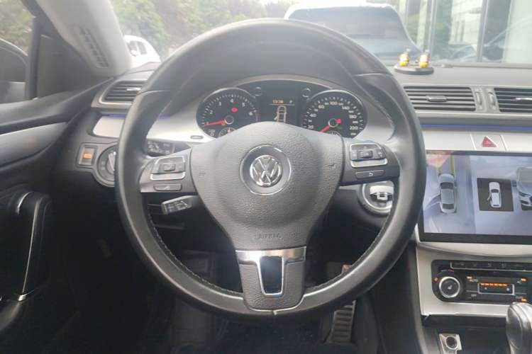 Used Volkswagen FAW-Volkswagen CC 2011 1.8 TSI Prestige Model Steering Wheel