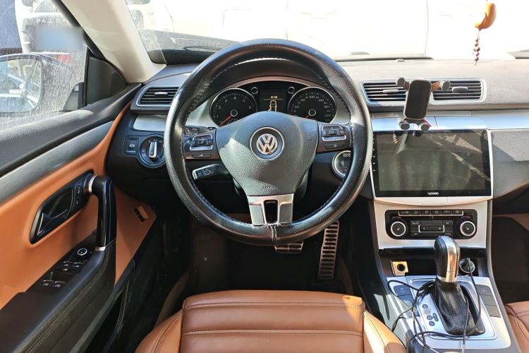 Used Volkswagen FAW-Volkswagen CC 2011 1.8TSI Luxury Model Steering Wheel