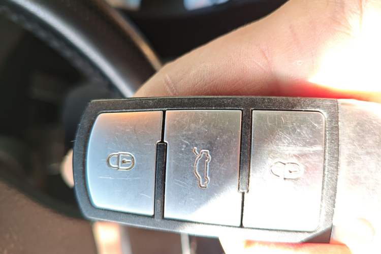 Used Volkswagen FAW-Volkswagen CC 2011 1.8TSI Luxury Model Vehicle Key