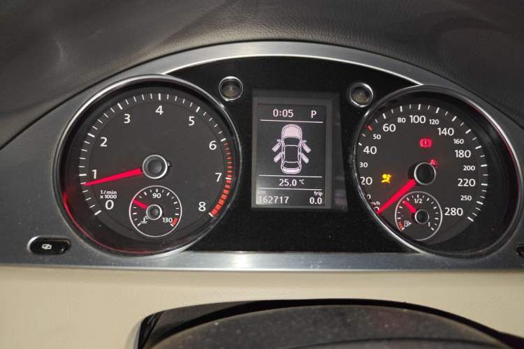 Used Volkswagen FAW-Volkswagen CC 2011 1.8 TSI Prestige Model Instrument Cluster