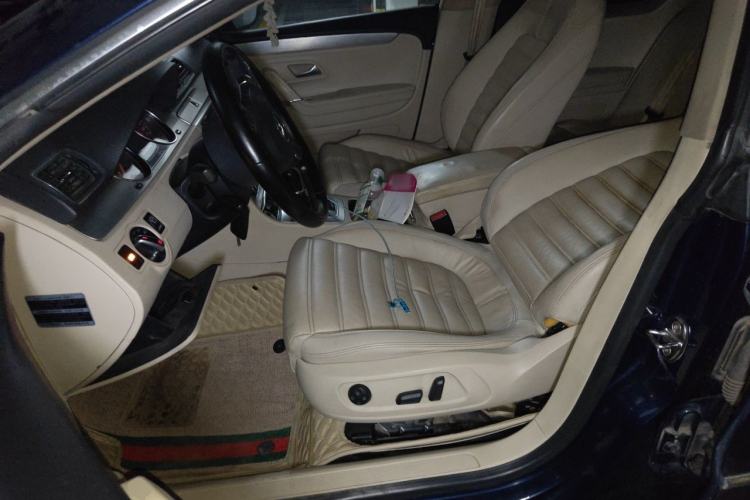 Used Volkswagen FAW-Volkswagen CC 2011 1.8 TSI Prestige Model Left Front Seat