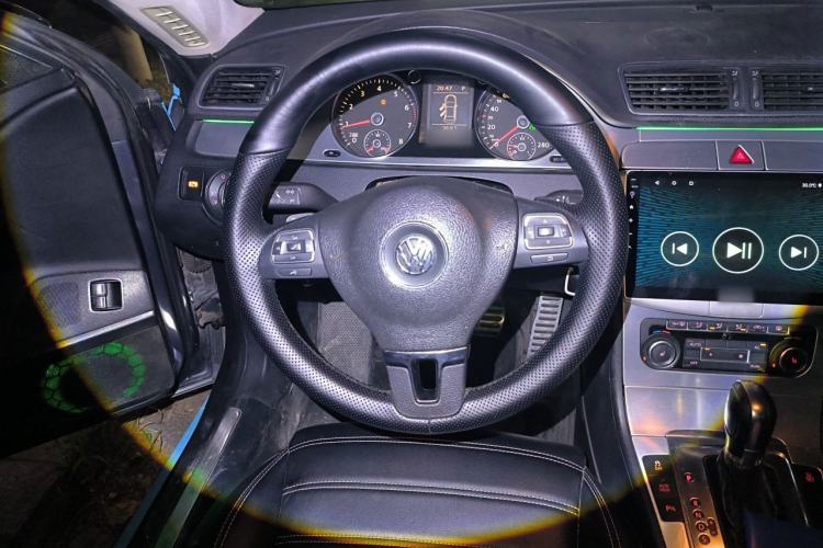 Used Volkswagen FAW-Volkswagen CC 2011 1.8TSI Luxury Model Steering Wheel