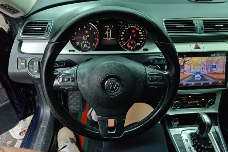 Used Volkswagen FAW-Volkswagen CC 2011 1.8 TSI Prestige Model Steering Wheel