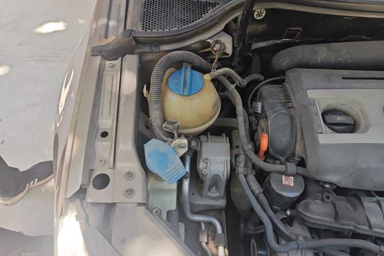 Used Volkswagen FAW-Volkswagen CC 2011 2.0 TSI Ultimate Edition Engine Bay Right