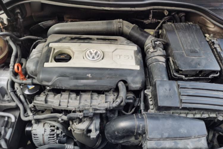 Used Volkswagen FAW-Volkswagen CC 2011 2.0 TSI Ultimate Edition Engine Bay