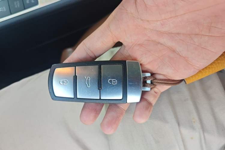 Used Volkswagen FAW-Volkswagen CC 2011 2.0 TSI Ultimate Edition Vehicle Key