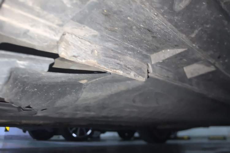 Used Volkswagen FAW-Volkswagen CC 2011 1.8TSI Luxury Model Chassis Front Left