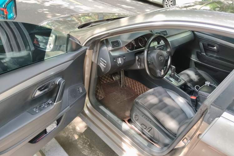 Used Volkswagen FAW-Volkswagen CC 2011 1.8TSI Luxury Model Driver Seat