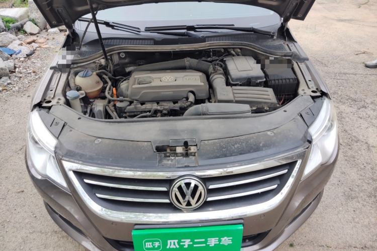 Used Volkswagen FAW-Volkswagen CC 2011 1.8TSI Luxury Model Engine Bay