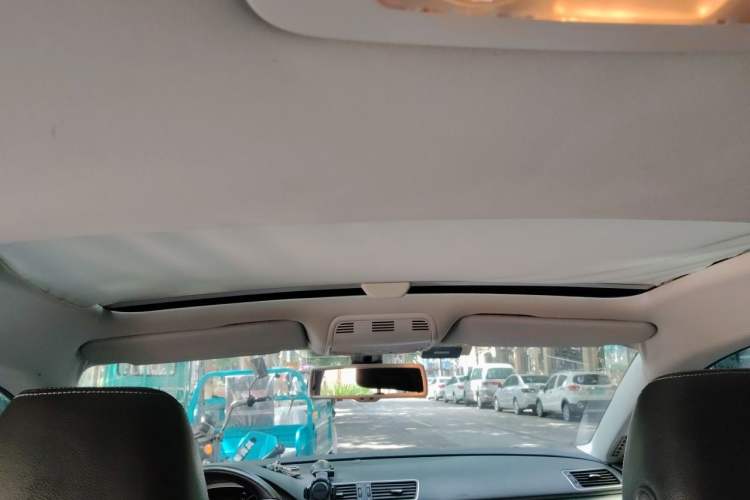 Used Volkswagen FAW-Volkswagen CC 2011 1.8TSI Luxury Model Headliner