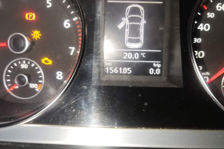 Used Volkswagen FAW-Volkswagen CC 2011 2.0 TSI Ultimate Edition Odometer Close Up