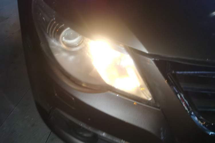 Used Volkswagen FAW-Volkswagen CC 2011 2.0 TSI Ultimate Edition Right Front Headlight