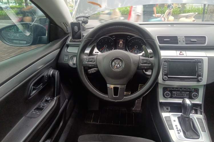 Used Volkswagen FAW-Volkswagen CC 2011 1.8TSI Luxury Model Steering Wheel