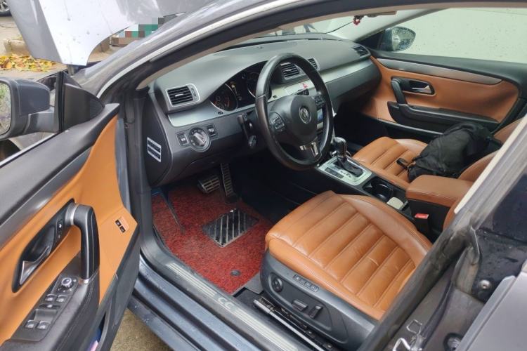 Used Volkswagen FAW-Volkswagen CC 2011 1.8 TSI Prestige Model Driver Seat