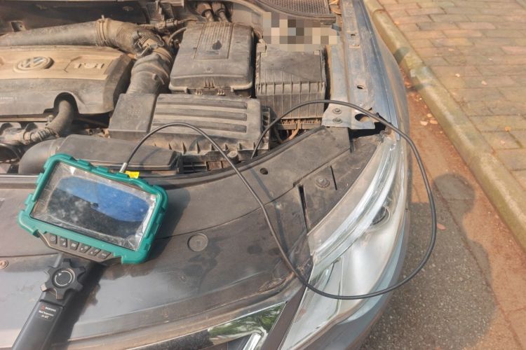 Used Volkswagen FAW-Volkswagen CC 2011 1.8TSI Luxury Model Engine Bay Left