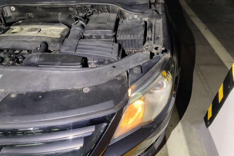Used Volkswagen FAW-Volkswagen CC 2011 2.0 TSI Ultimate Edition Engine Bay Left