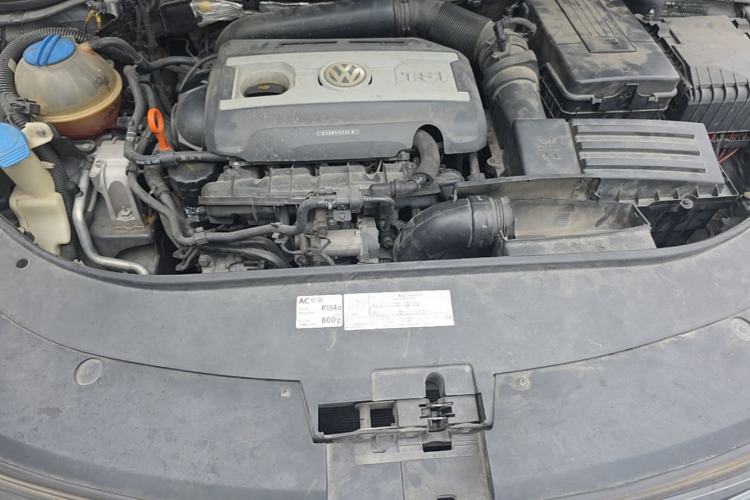 Used Volkswagen FAW-Volkswagen CC 2011 2.0 TSI Luxury Edition Engine Bay