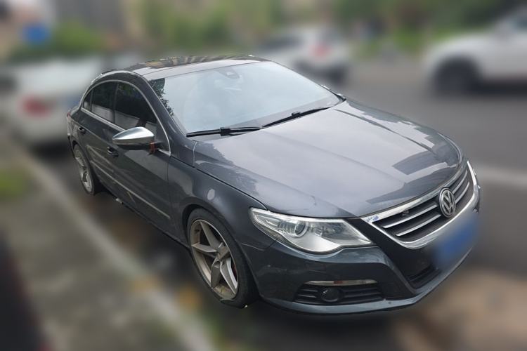 Used Volkswagen FAW-Volkswagen CC 2011 2.0 TSI Luxury Edition Front Right 45 Deg