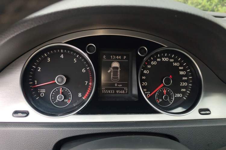 Used Volkswagen FAW-Volkswagen CC 2011 1.8TSI Luxury Model Instrument Cluster